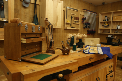 $1,000 Woodcraft Gift Card Makes Christmas Merrier  for California Woman
